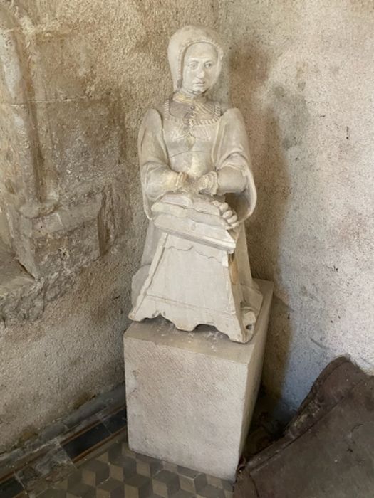 statue tombale d'Isabeau de Ternay