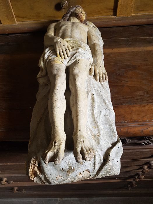 statue : Christ gisant