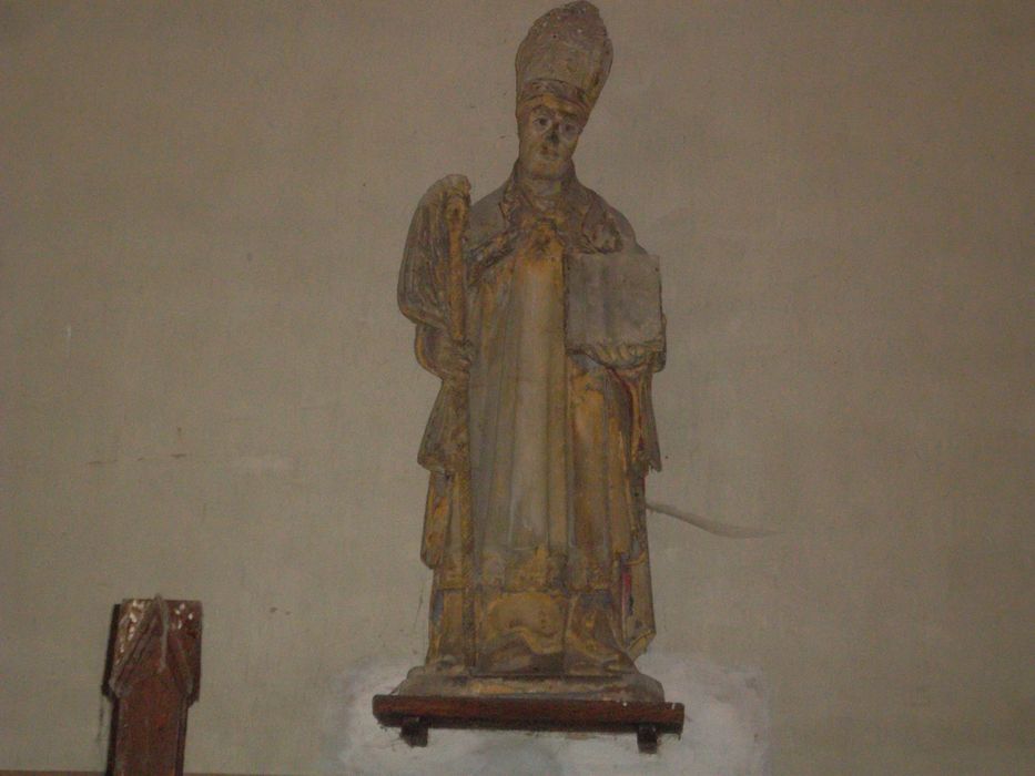 statue : Saint évêque bénissant