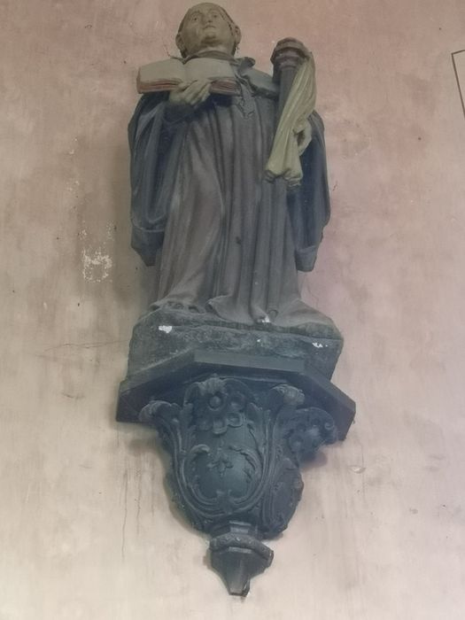 statue : Saint