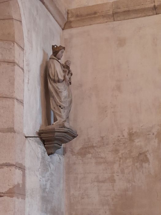 statue : Vierge à l'Enfant