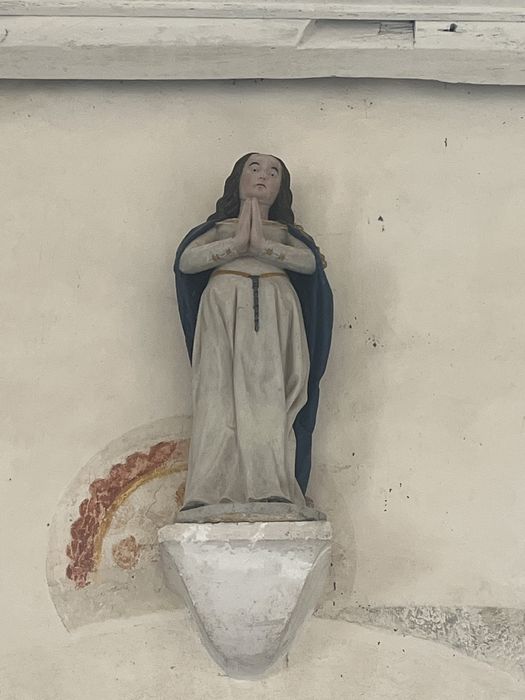 statue : Sainte Reine