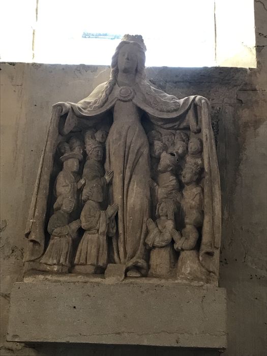 groupe sculpté : Vierge auxiliatrice