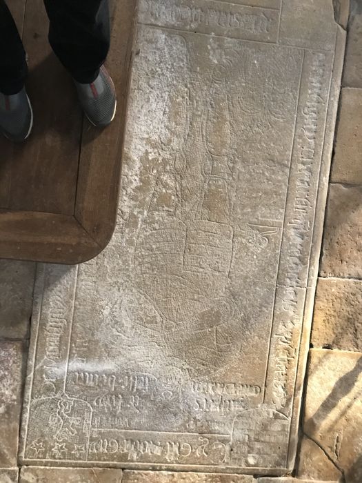 dalle funéraire de Guy de Montigny et de sa femme