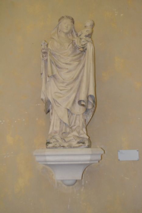 statue : Vierge à l'Enfant