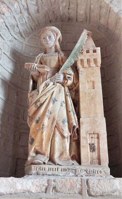 statue : sainte Barbe