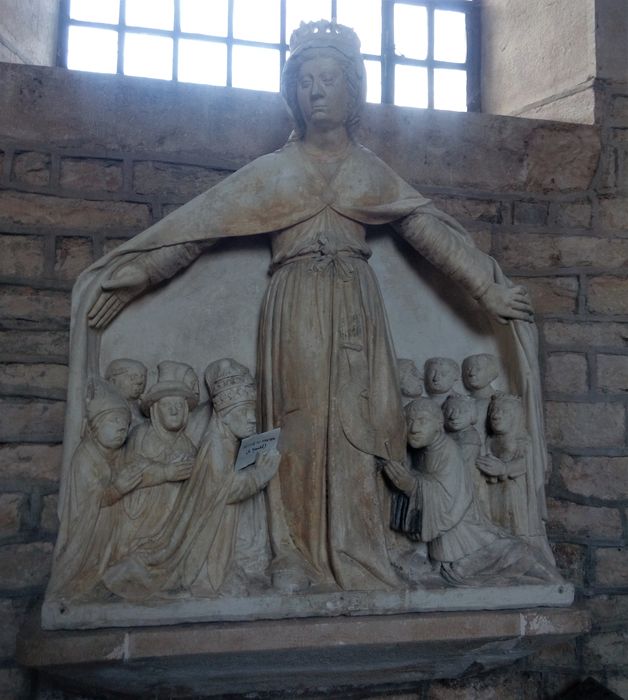 statue : Vierge de miséricorde