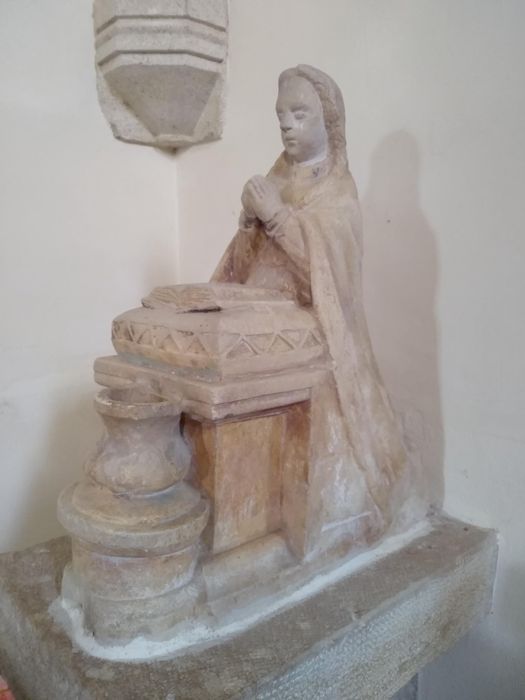 statue : Gabrielle de Rochechouart