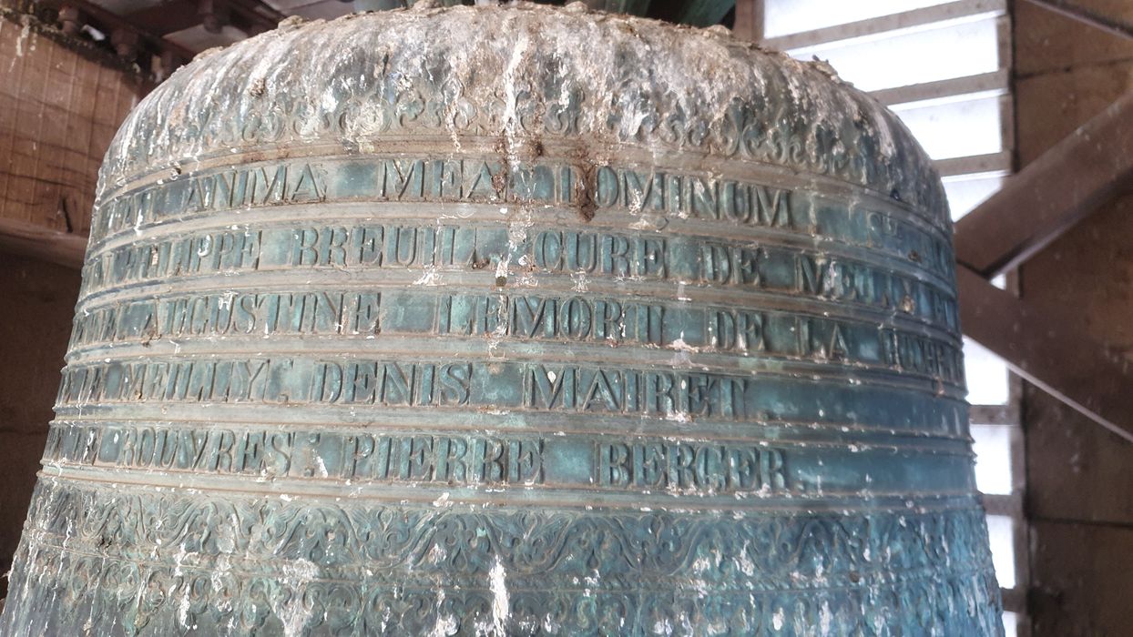 cloche dite Zoé, détail des inscriptions