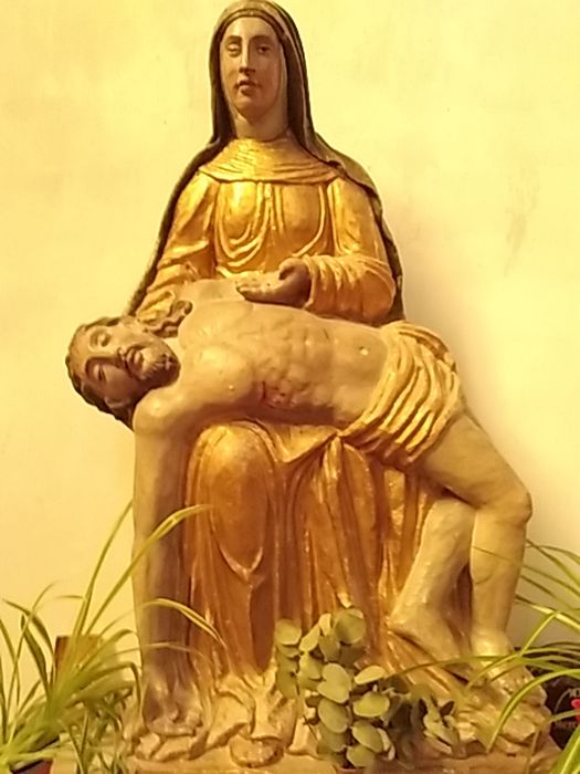 statue : Vierge de Pitié
