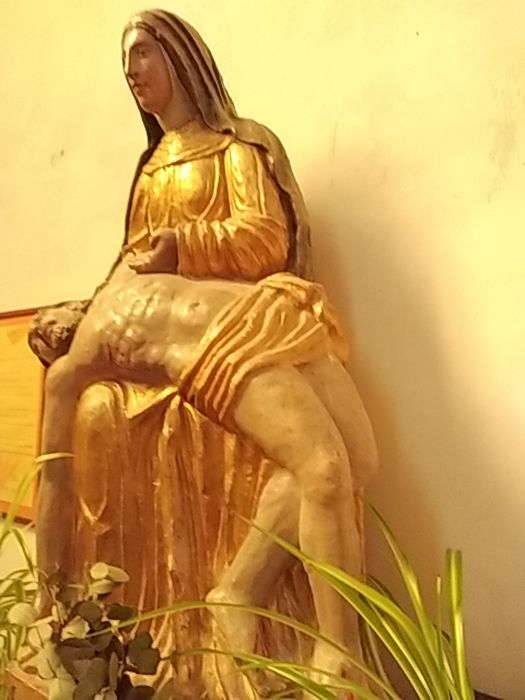 statue : Vierge de Pitié