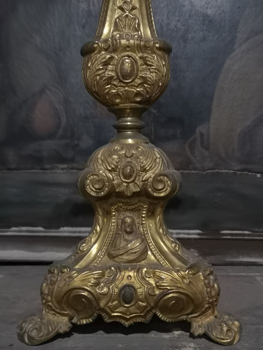 croix d'autel (garniture d'autel n°1), détail - © Ministère de la Culture (France), Collectif Objets – Tous droits réservés