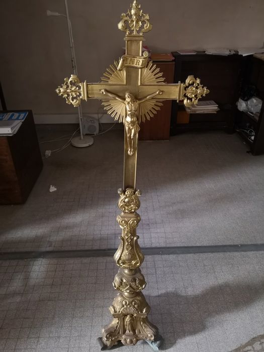 croix d'autel (garniture d'autel n°2) - © Ministère de la Culture (France), Collectif Objets – Tous droits réservés