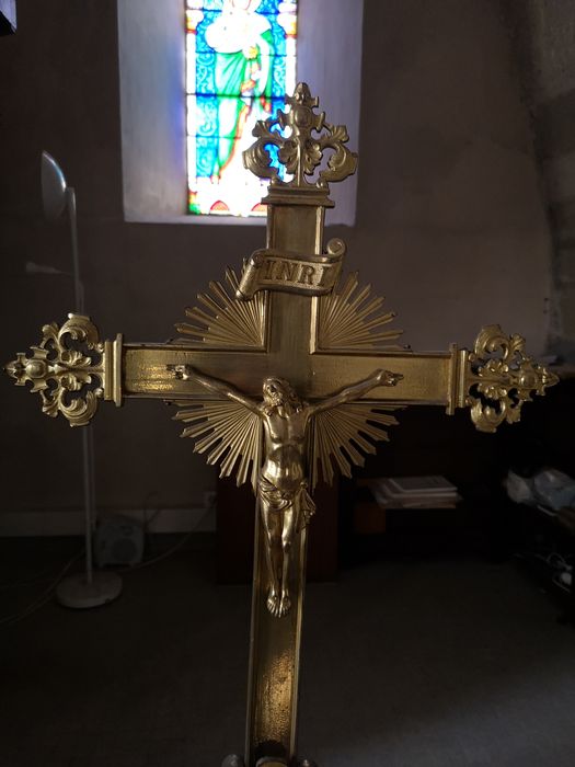 croix d'autel (garniture d'autel n°2), vue partielle