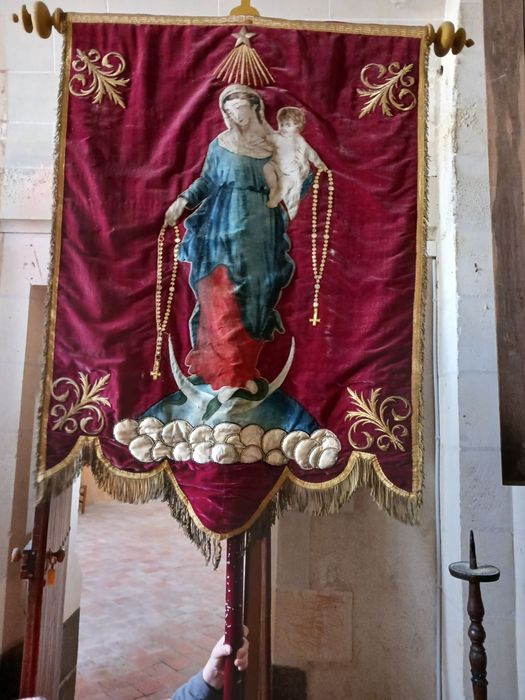 bannière de procession : Vierge à l'Enfant