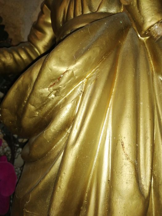 statue : Vierge à l'Enfant, détail