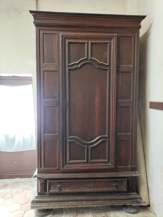 armoire de sacristie