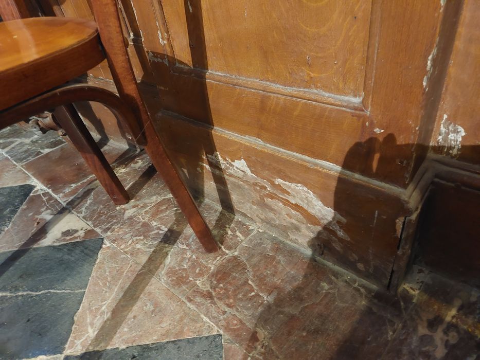 lambris de revêtement du choeur, détail