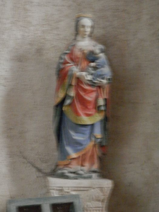 statue : Vierge à l'Enfant