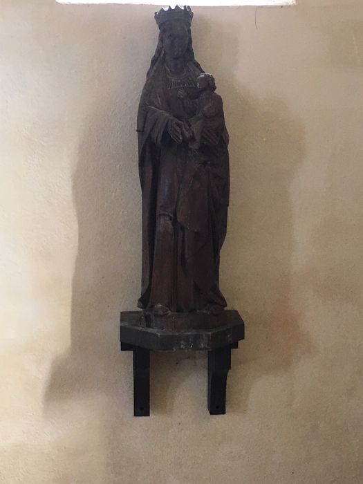 statue : Vierge à l'Enfant