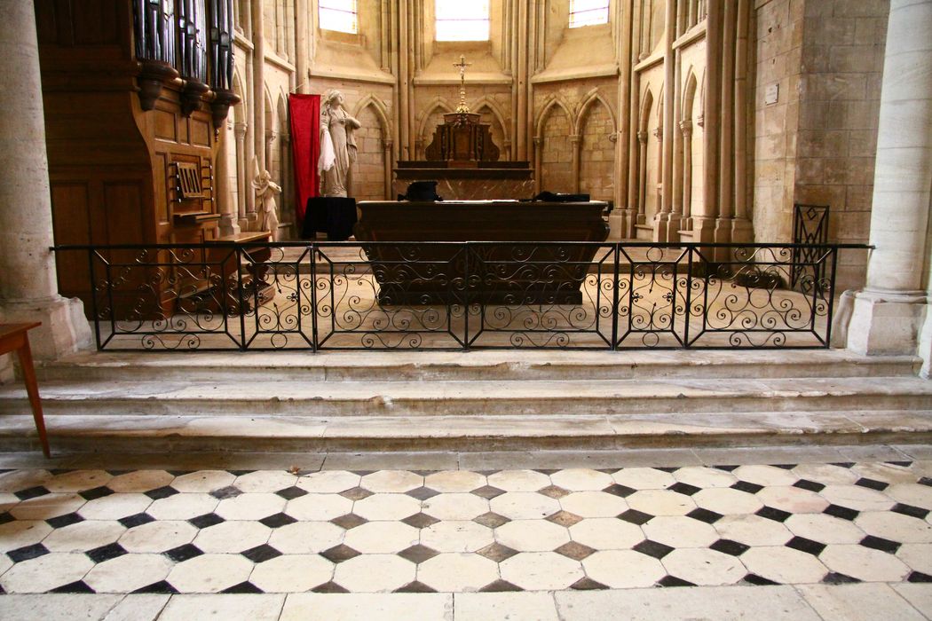 clôture de choeur (grille de communion)