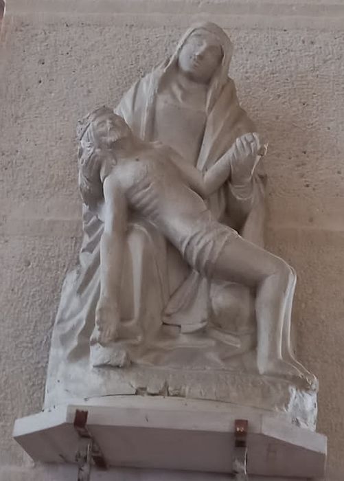 groupe sculpté : Vierge de Pitié