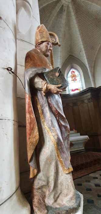 statue : Saint Sulpice au livre