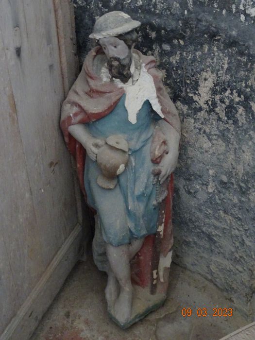 statue : Personnage avec un vase