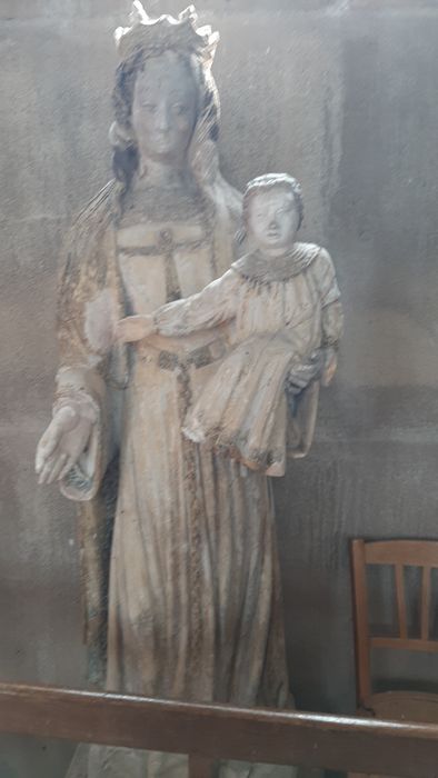 statue : Vierge à l'Enfant