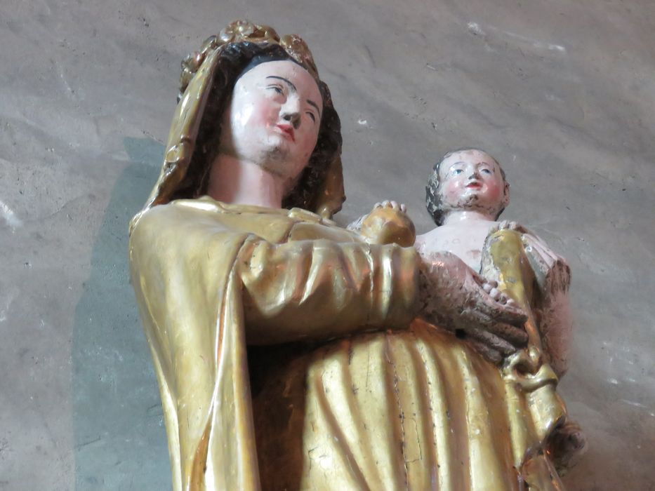 statue : Vierge à l'Enfant, vue partielle