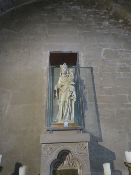 statue : Vierge à l'Enfant