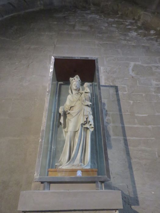 statue : Vierge à l'Enfant