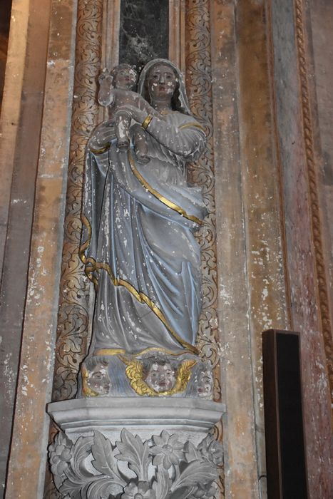 statue : Vierge à l'Enfant