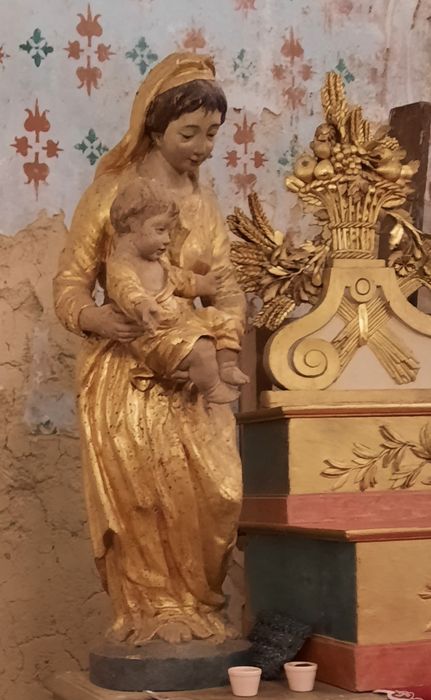 statue : Vierge à l'Enfant