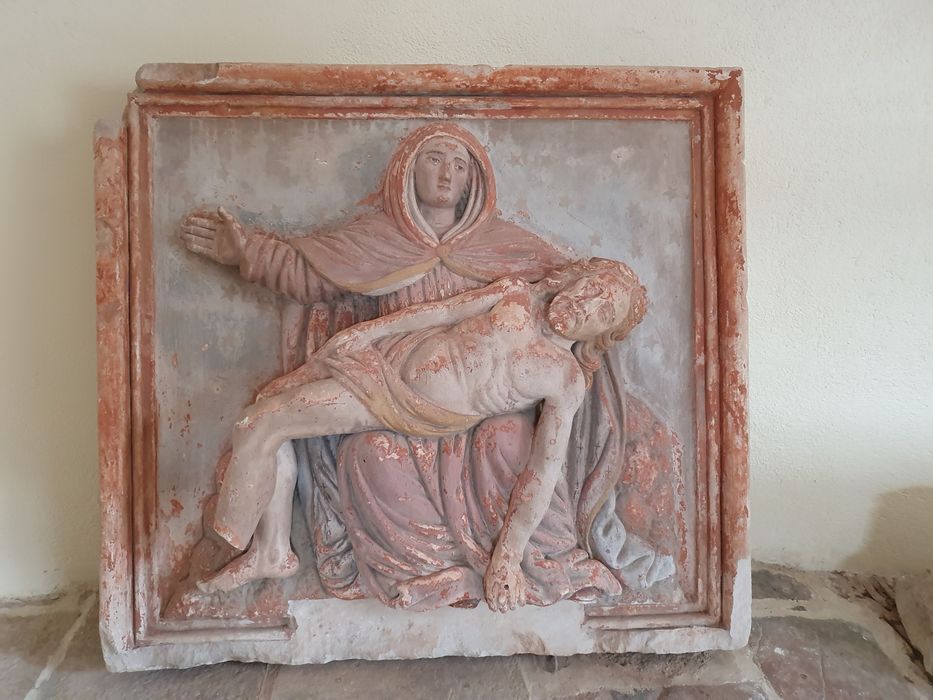 Haut-relief : Pietà