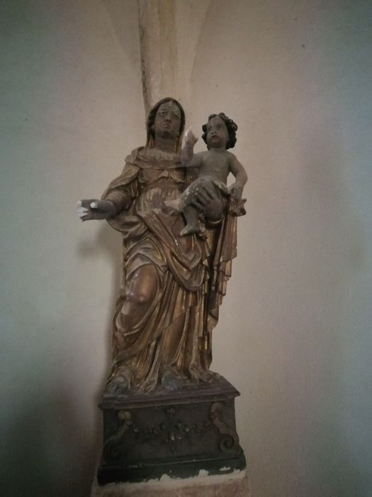 statue : Vierge à l'Enfant