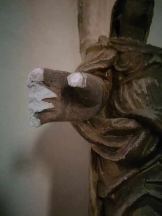 statue : Vierge à l'Enfant, détail