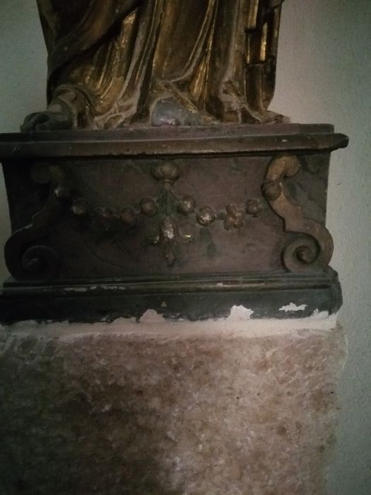 statue : Vierge à l'Enfant, détail