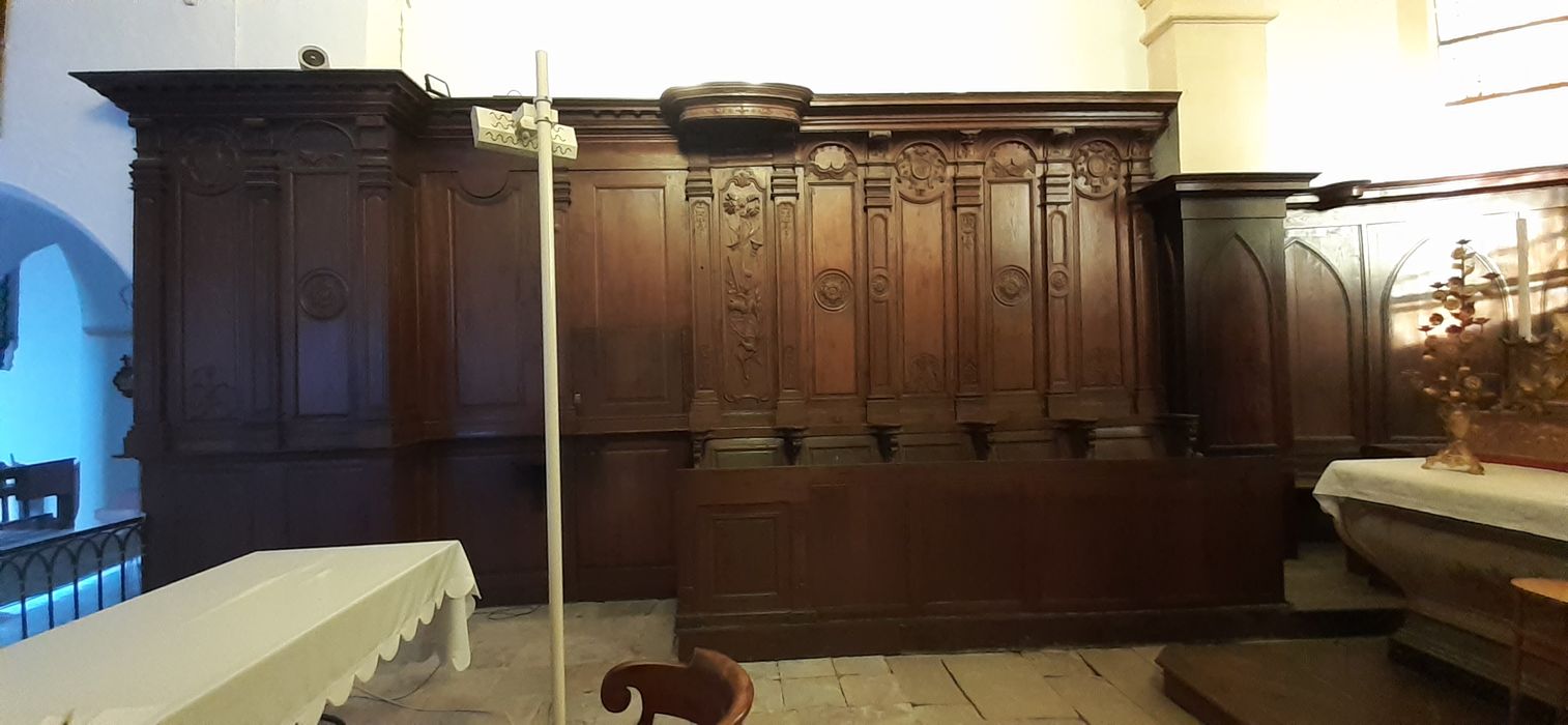 stalles, lambris de revêtement