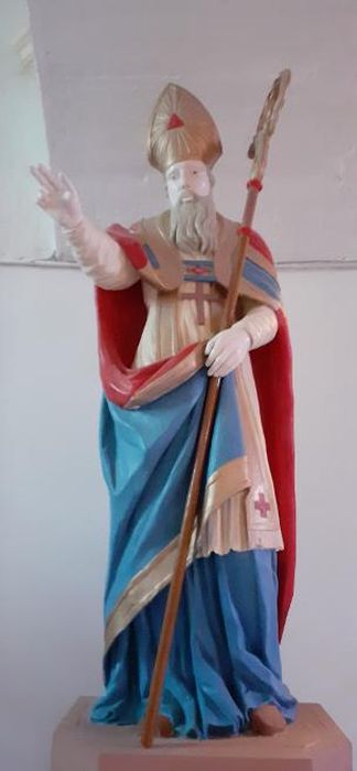 statue : Saint Évêque