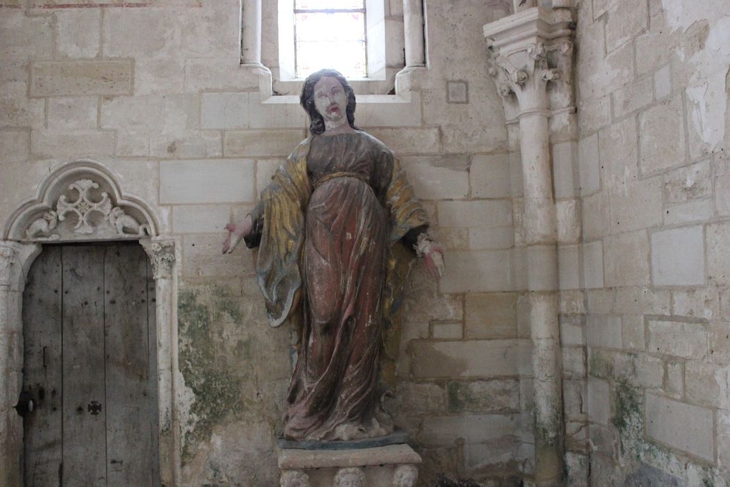 statue : Vierge