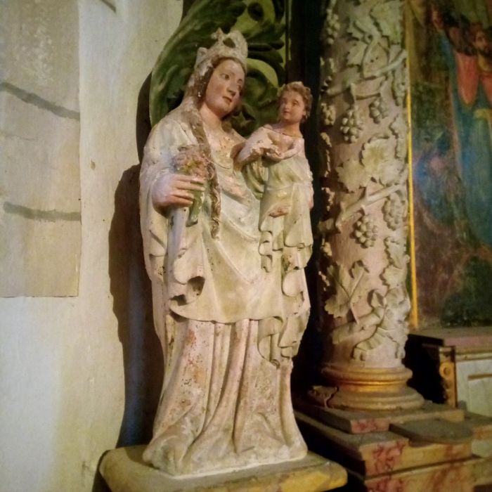 statue : Vierge à l'Enfant