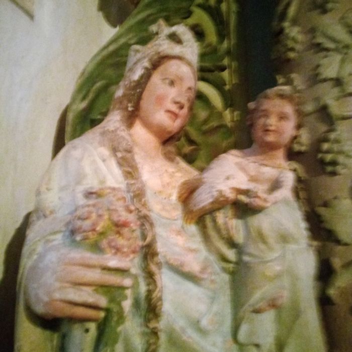 statue : Vierge à l'Enfant, vue partielle