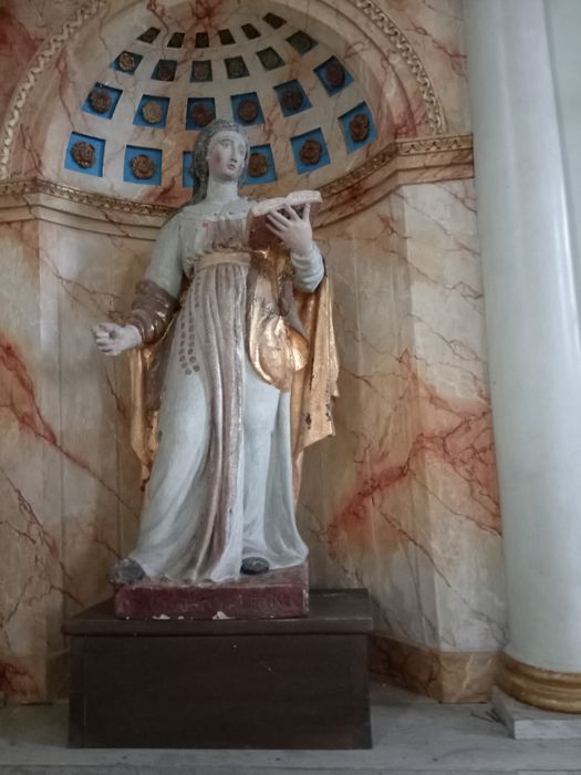 statue : Sainte Claire