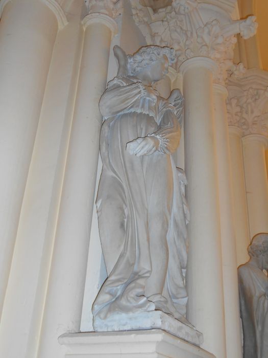 statue : Ange figurant l'Espérance