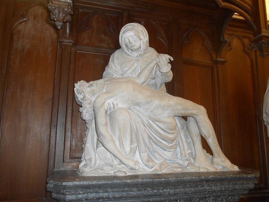 groupe sculpté : Vierge de Pitié