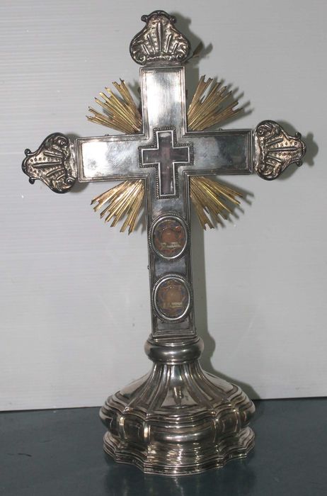 Croix d'autel