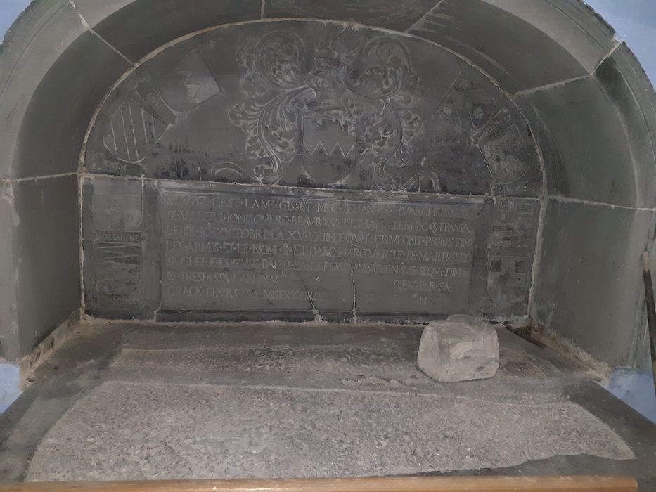 enfeu de Jean de Hun, mort en 1563 et de Marguerite de Martigny