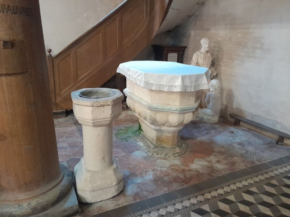 fonts baptismaux (cuve baptismale à infusion) - © Ministère de la Culture (France), Collectif Objets – Tous droits réservés