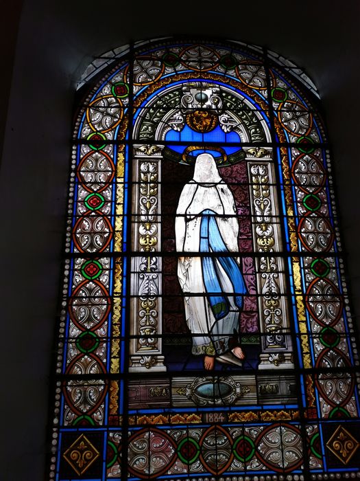 verrière : Vierge du Rosaire - © Ministère de la Culture (France), Collectif Objets – Tous droits réservés